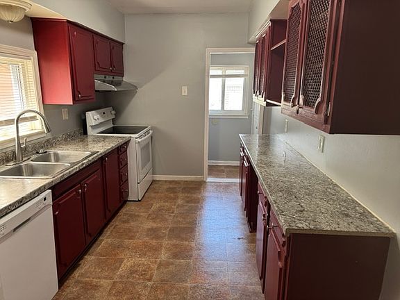 5th image of 26569 Brettonwoods St