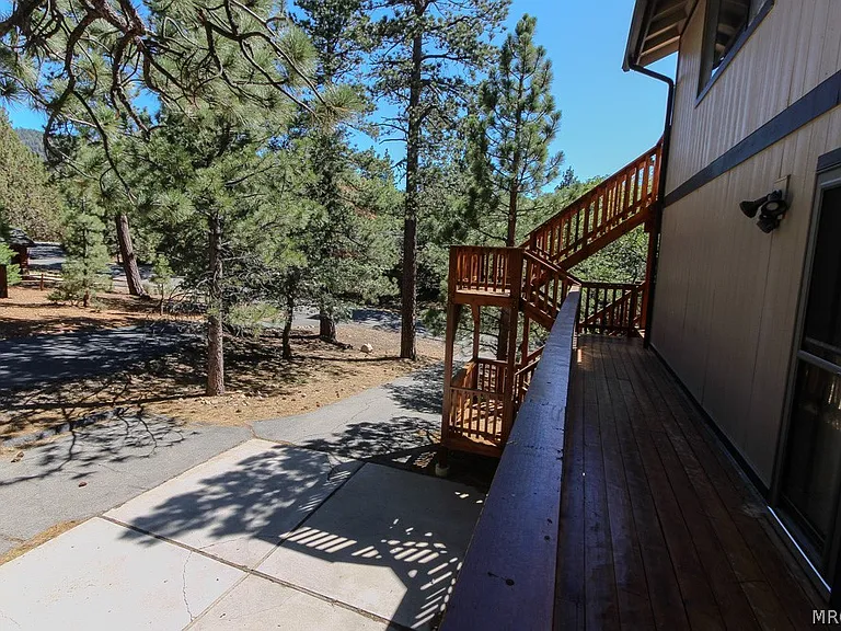 1772 Columbine Dr — Photo 32