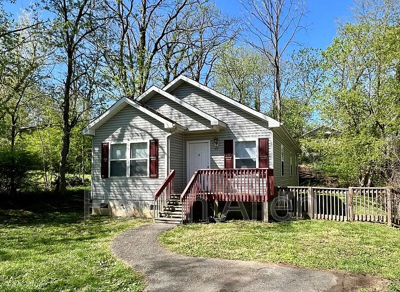 30 Branning St