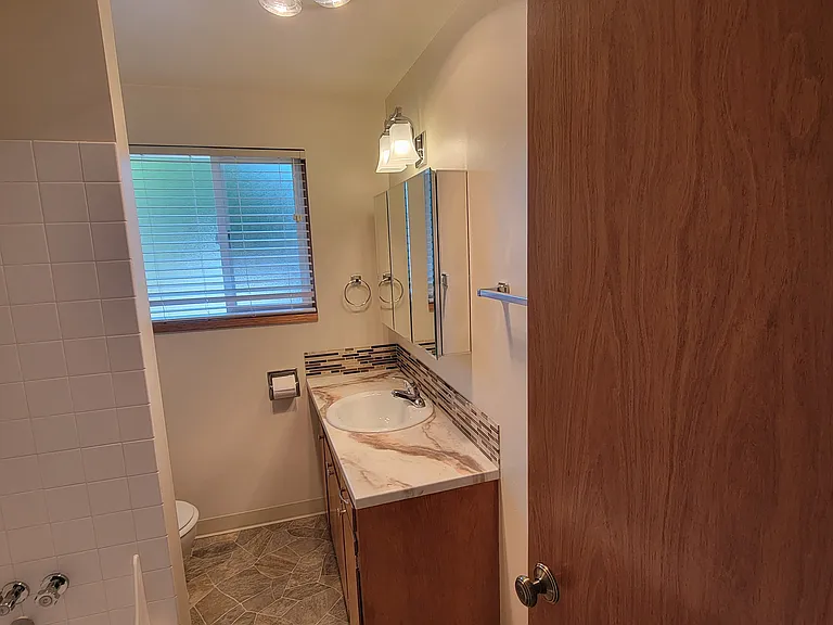 3504 Kauffman Ave #11 — Photo 9