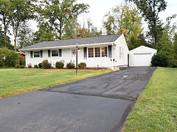 2nd image of 895 Donna Dr