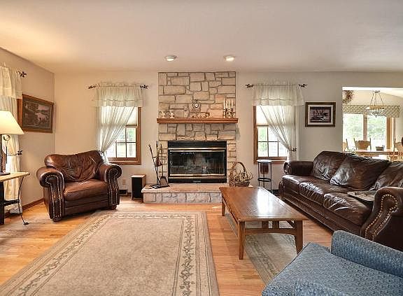 5th image of 2466 Northwood Dr