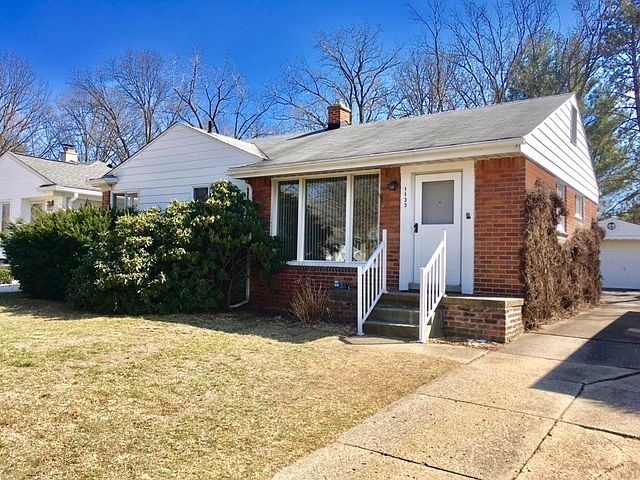 1st image of 1133 Hickory Ave