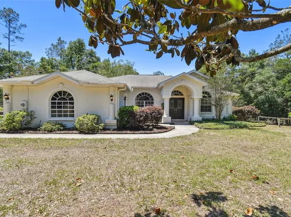 17835 Pine Knoll Dr, Dade City, FL 33523