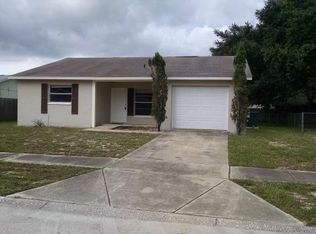 10336 Leaning Oak Dr, Port Richey, FL 34668