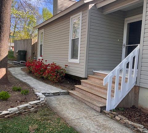3rd image of 101 Lake Pine Dr