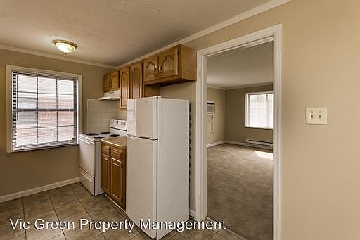 1st image of 527 Wiltshire Blvd APT D