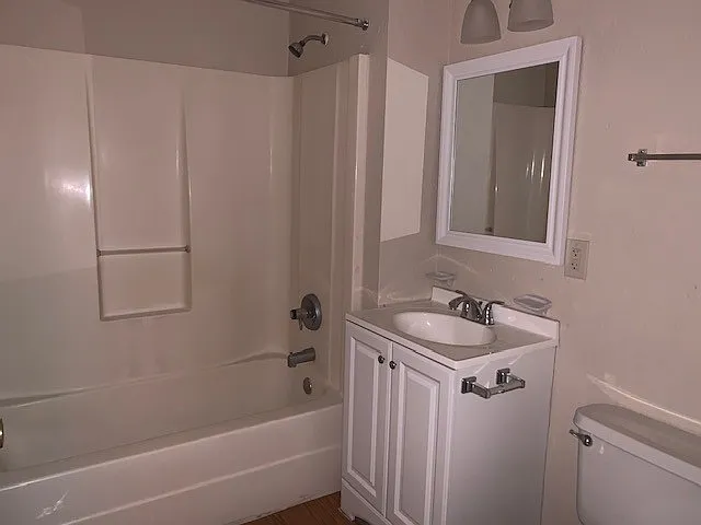 Ivy Chase Apartments — Photo 11