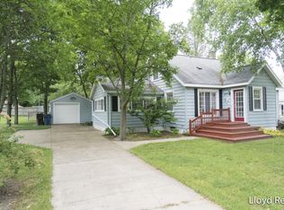 223 Vine St, Wayland, MI 49348