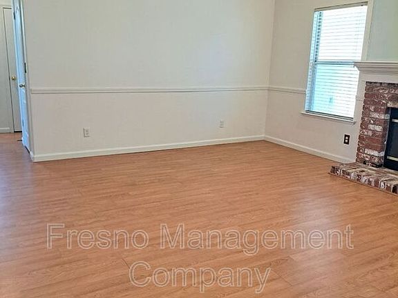 5th image of 10078 N Baird Ave