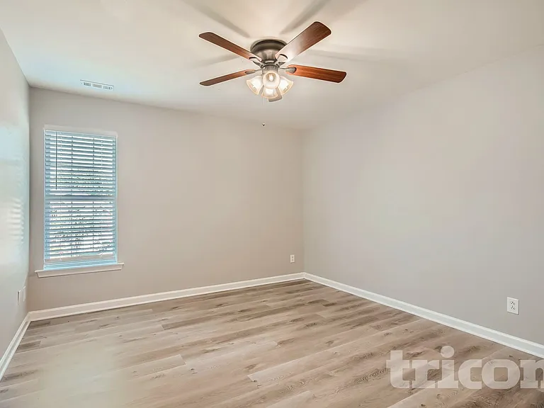 4021 Raccoon Run Ct — Photo 24