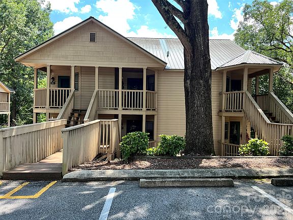 3rd image of 160 Whitney Blvd Unit 35