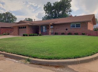 417 11th St, Alva, OK 73717