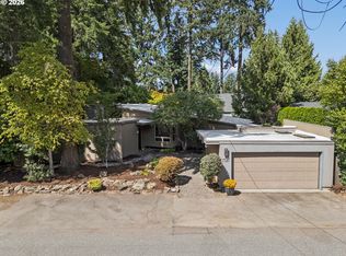 17167 Cedar Rd, Lake Oswego, OR 97034