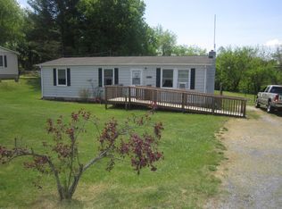 1725 Mud Pike Rd, Christiansburg, VA 24073