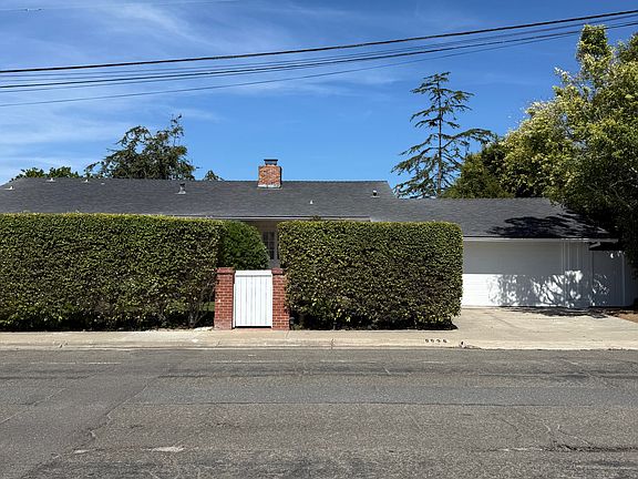 3rd image of 8696 Dunaway Dr