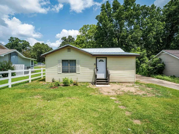 246 1st Ave NW, Graysville, AL 35073