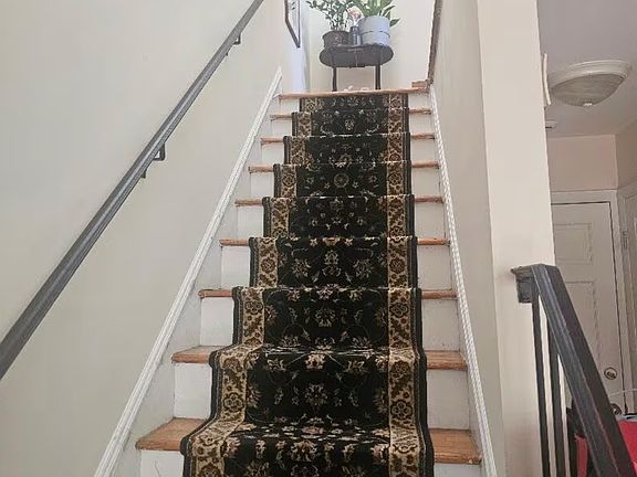 3rd image of 81 Stratton St