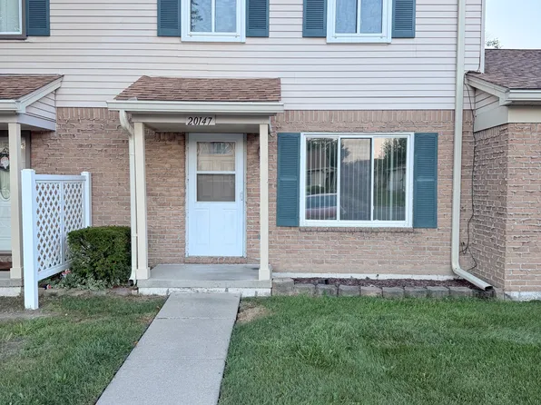 20147 Cumberland Ct, Trenton, MI 48183