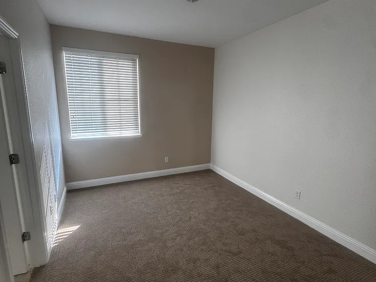 511 W Las Brisas Dr — Photo 40