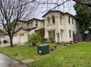 450 Lyman Cir, Sacramento, CA