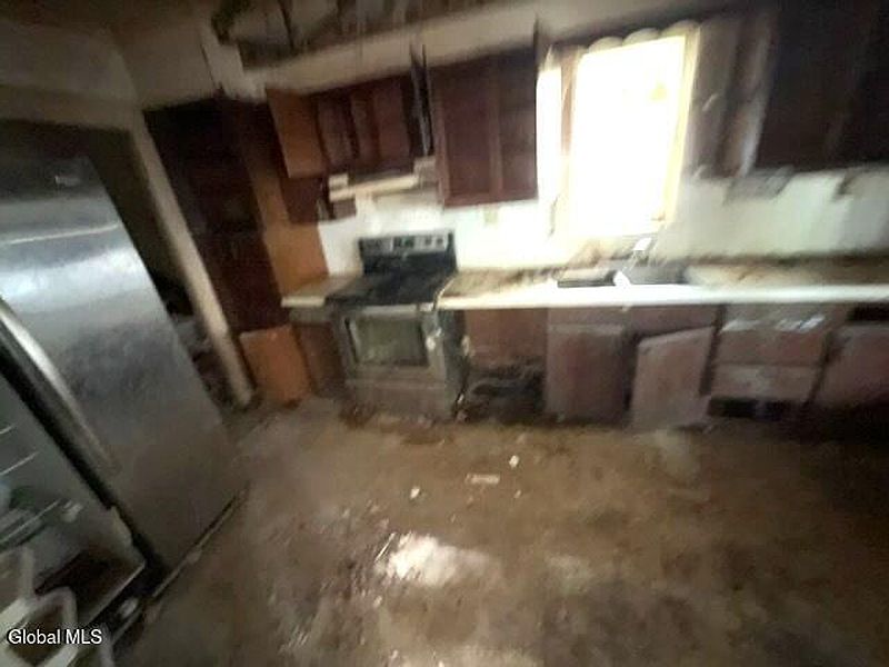 3rd image of 702 3rd Avenue