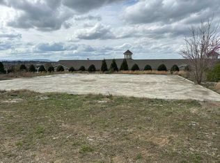 7725 Shallowford Rd, Chattanooga, TN 37421