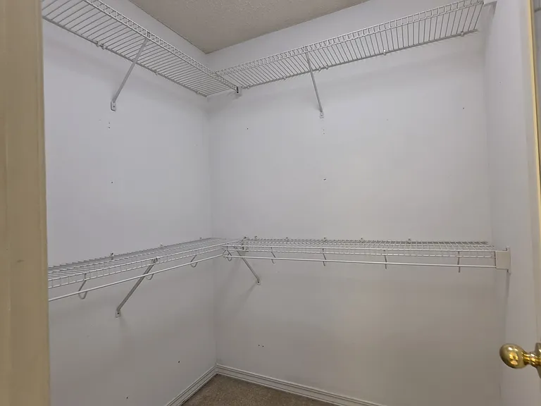 2501 Elkhart Dr — Photo 15