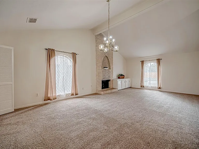 10607 Silkwood Dr — Photo 7