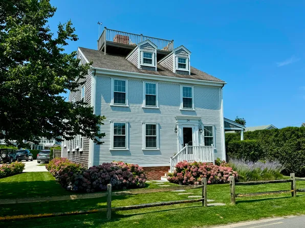 24 Walsh St, Nantucket, MA 02554
