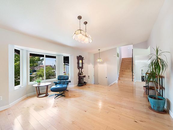 5th image of 5260 Marigold Lane