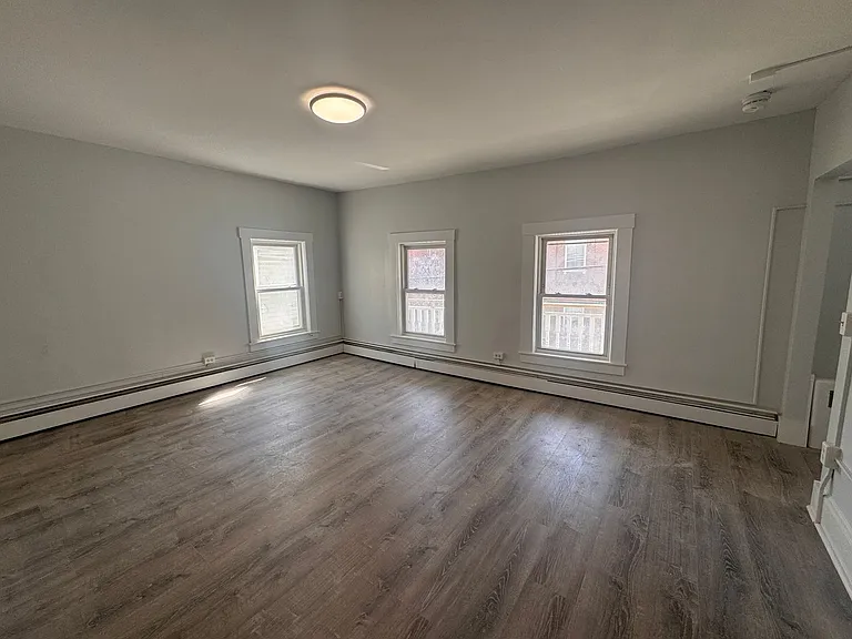 16-20 State Street — Photo 12