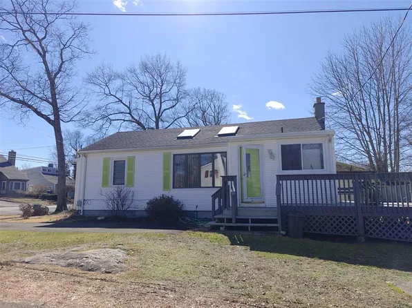 134 Mansfield Grove Rd, East Haven, CT 06512