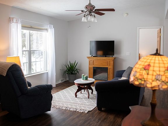 5th image of 7018 Meadow Brooke Ln