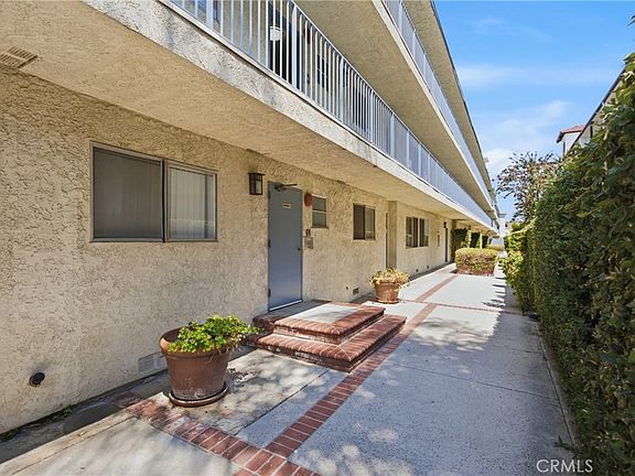 2nd image of 5354 Lindley Ave APT 209