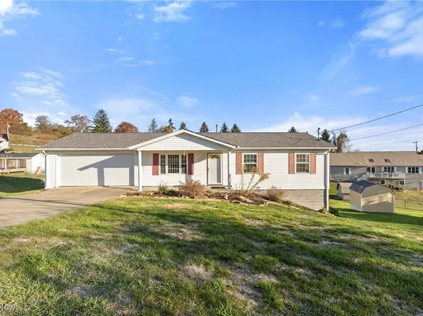 53209 Poplar Dr, Bridgeport, OH 43912