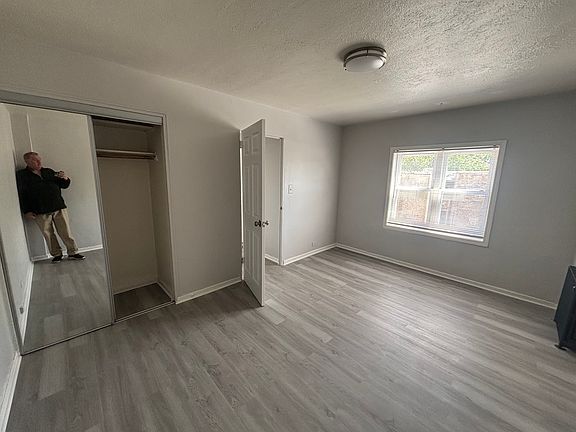 2nd image of 7327 N Rogers Ave APT 502