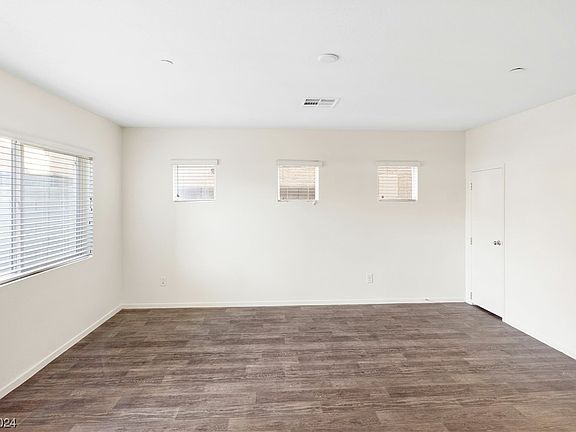 4th image of 4183 San Cuervo Way