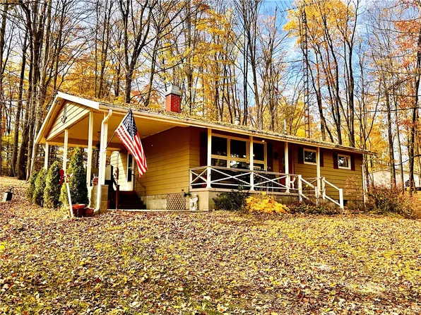 299 W Jamestown Rd, Jamestown, PA 16134