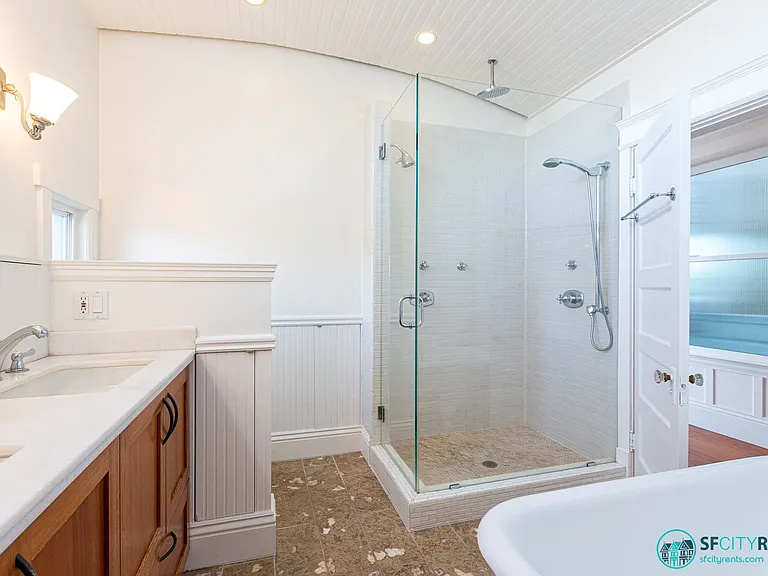 339 Texas St — Photo 12