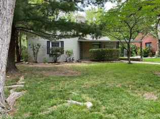 239 N Ridgewood Dr, Wichita, KS 67208