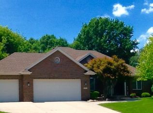 4000 Greenview Dr, Urbandale, IA 50322