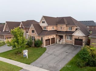 28 Stonegate Ave, Mono, ON L9W 6X1