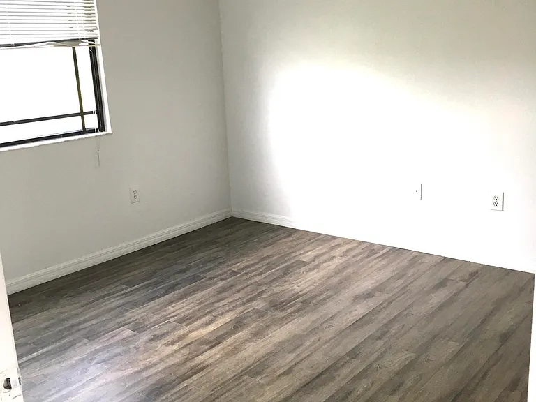 2801 Sarento Pl #302 — Photo 7