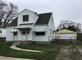 19595 Waldron St, Roseville, MI 48066