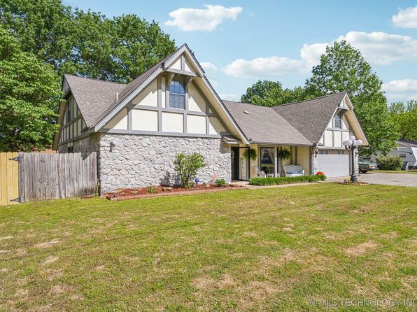 403 S Susan Ave, Wagoner, OK 74467