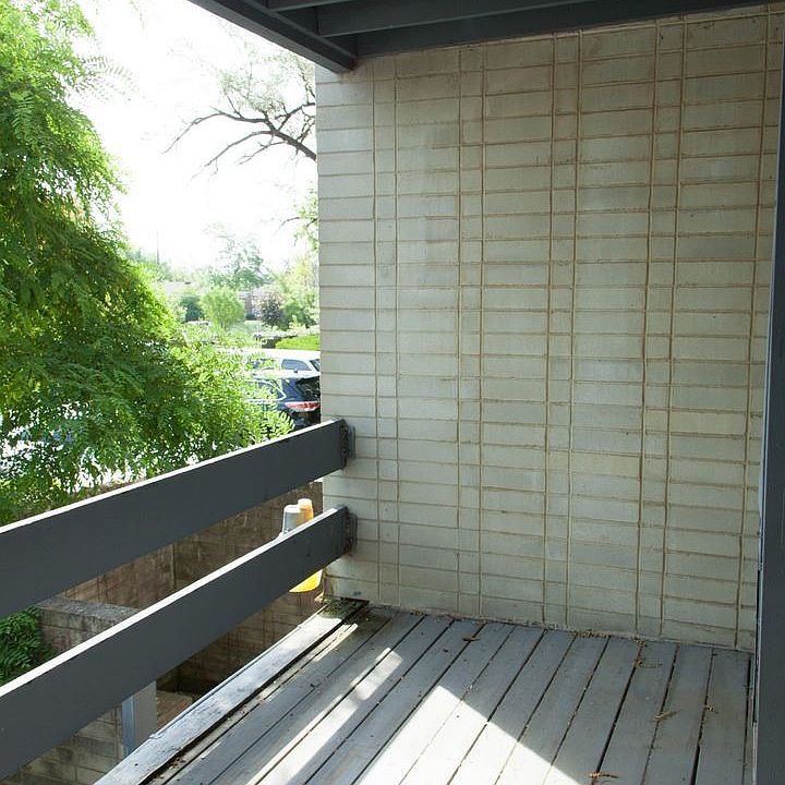 2nd image of 1102 Salem Ave APT 2F