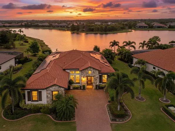 16305 Castle Park Ter, Lakewood Ranch, FL 34202