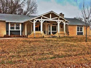 9 Cedar Dr, Halstead, KS 67056