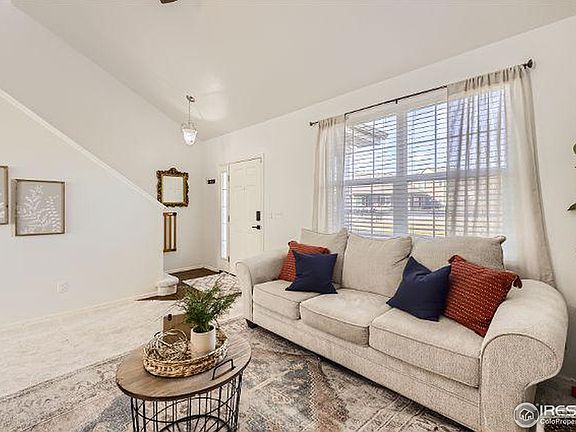 3rd image of 10257 Olathe St
